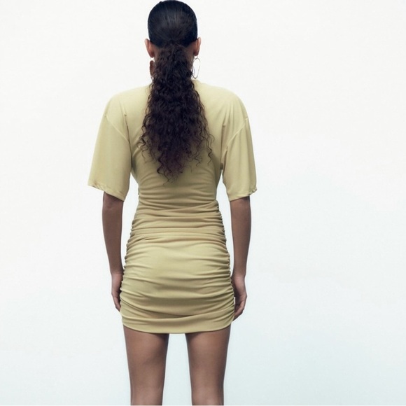 Zara Short Sleeve Yellow Draped Mini Dress Ruched Side Zip Womens Size XS - Picture 2 of 10